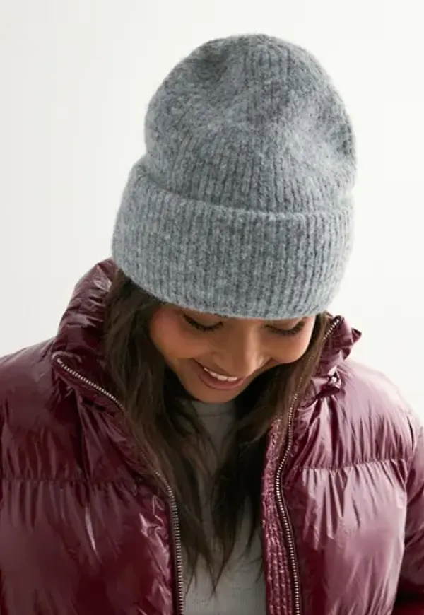 Nelly - Grå - Fuzzy Beanie