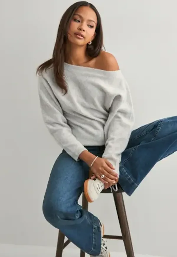 Nelly - Grå - Wide Neck Knit Sweater