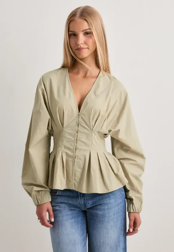 Nelly - Grön - My Favorite Pleat Blouse