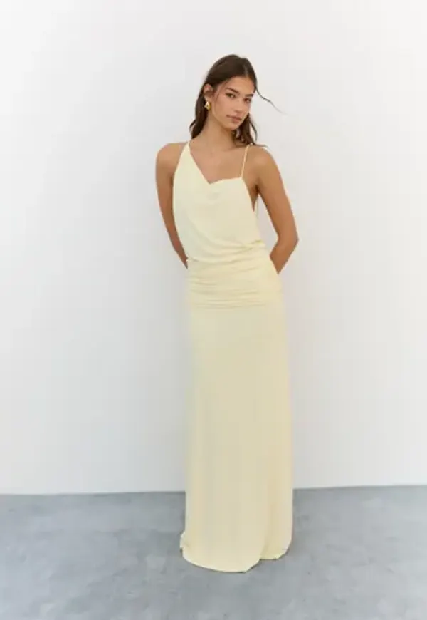 Nelly - Gul - Asymmetric Dream Dress