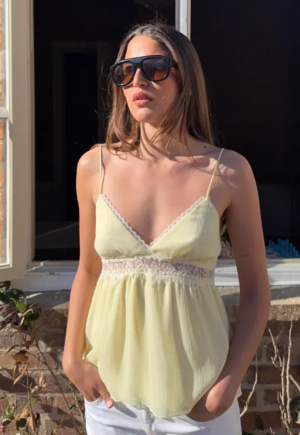 Nelly - Gul - Chiffon Lace Top