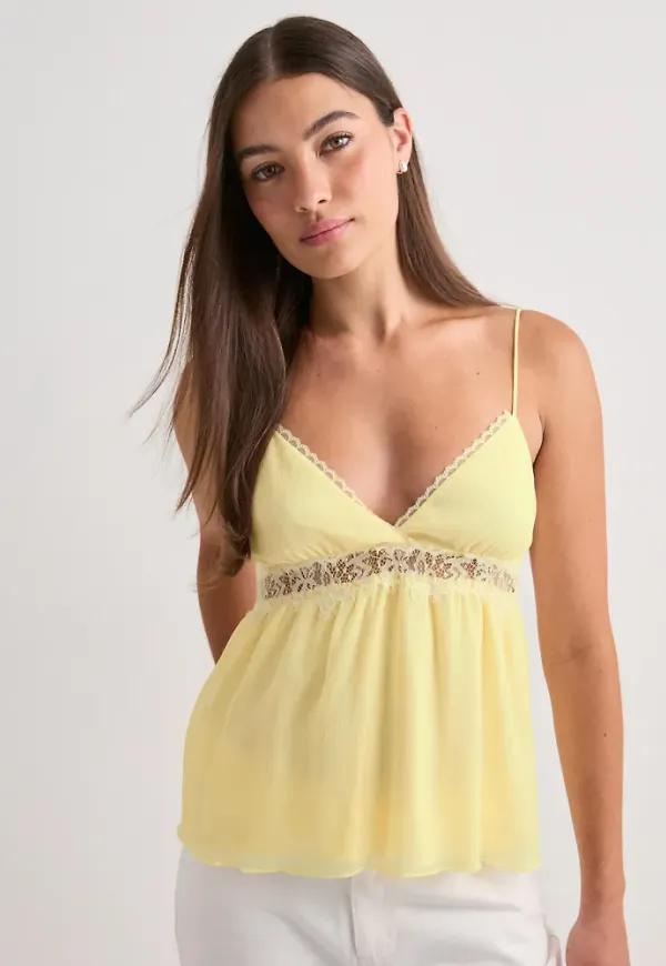 Nelly - Gul - Chiffon Lace Top