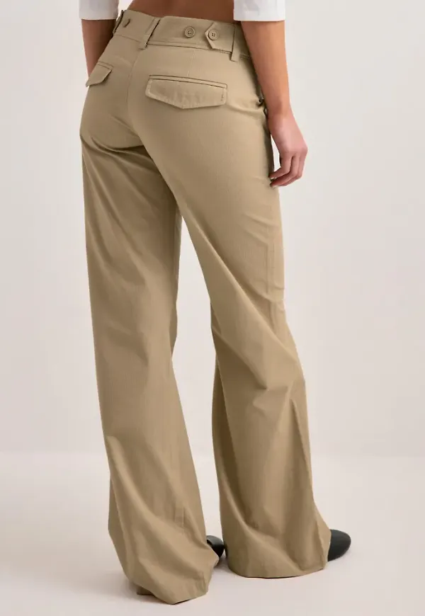 Nelly - - Loose Flare Cargo Pants