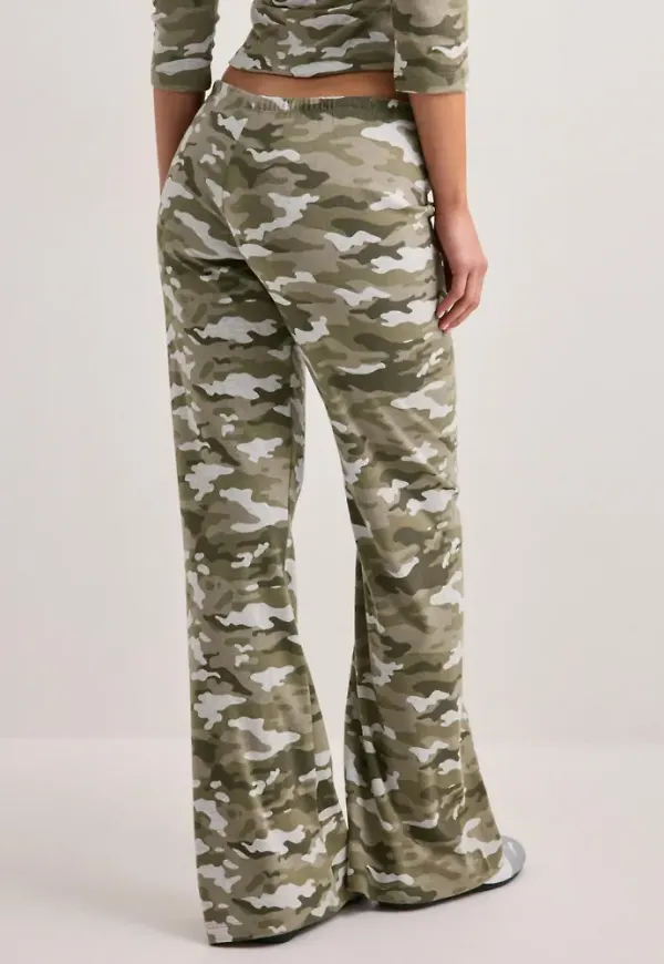 Nelly - Multi/Mönstrad - Relaxed Camo Pants
