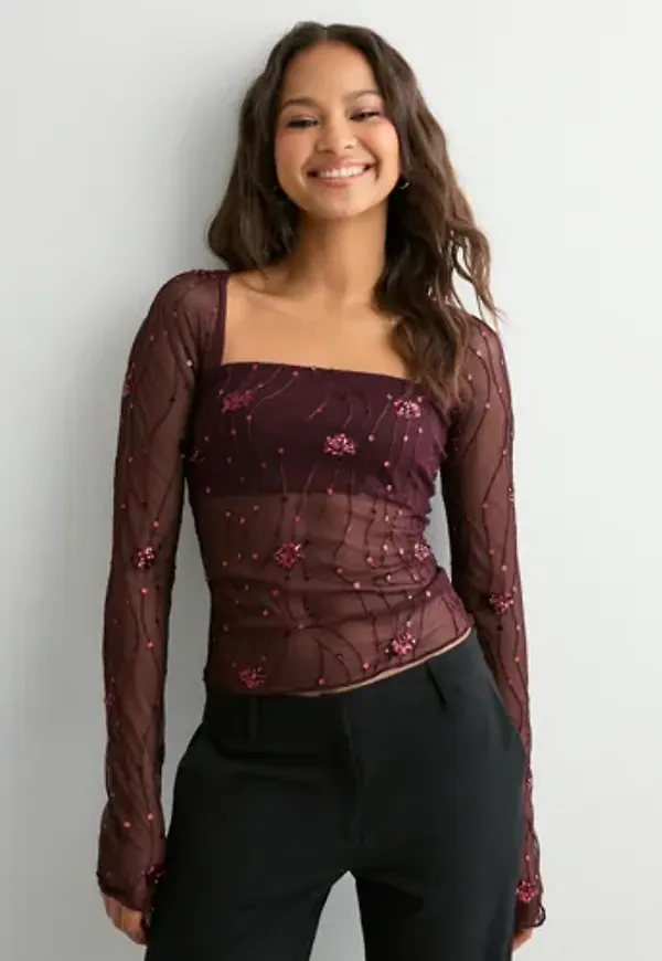 Nelly - Röd - Embellished LS Top