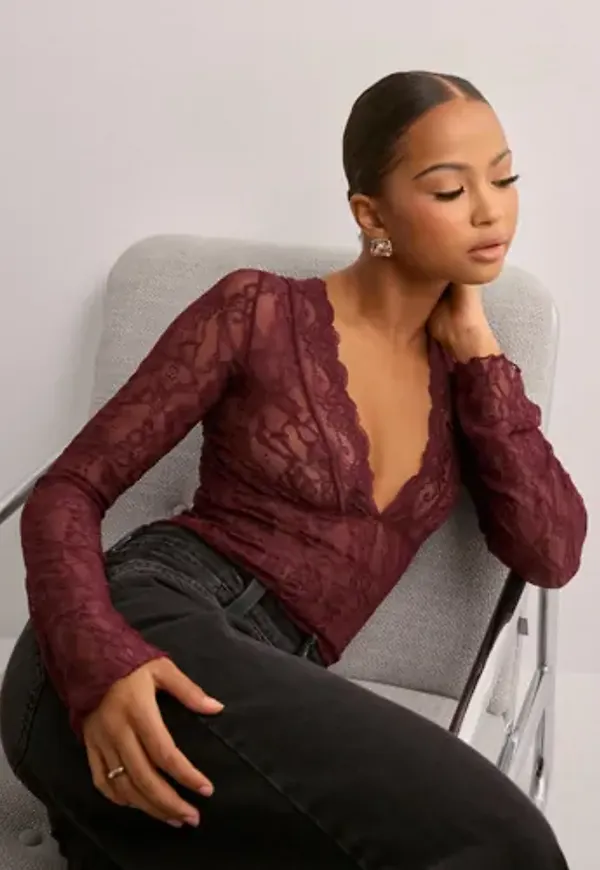 Nelly - Röd - Gorgeous Lace LS Top