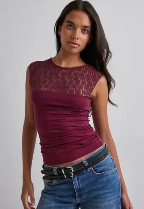 Nelly - Röd - Lace Blocking Sleeveless Top