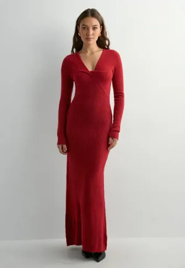 Nelly - Röd - Long Twist Knit Dress