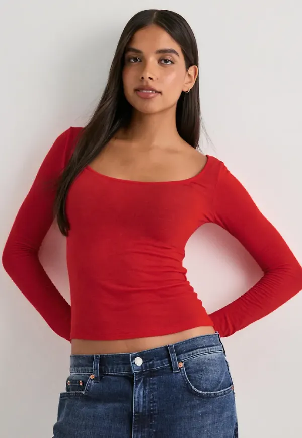 Nelly - Röd - Soft Wool Blend Scoop Top