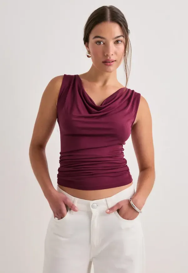 Nelly - Röd - Ultra Soft Waterfall Top