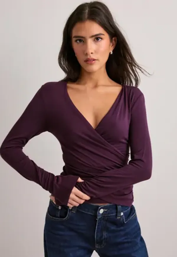 Nelly - Röd - Ultra Soft Wrap Top