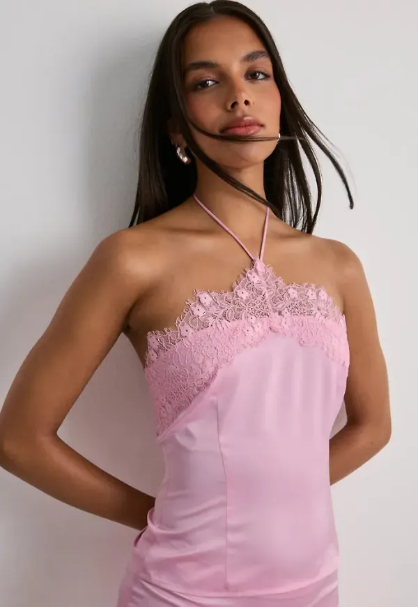 Nelly - Rosa - Satin Halter Top