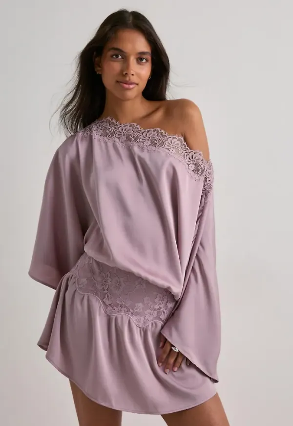 Nelly - Rosa - Slouchy Lace Dress