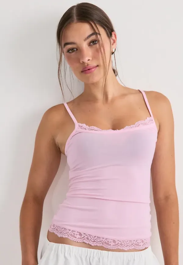 Nelly - Rosa - Soft Lace Detail Singlet