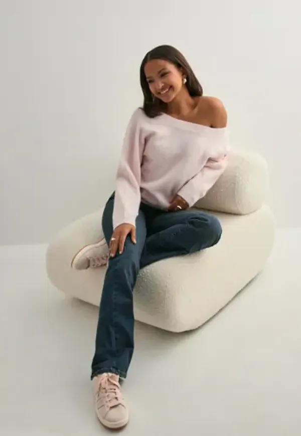 Nelly - Rosa - Wide Neck Knit Sweater