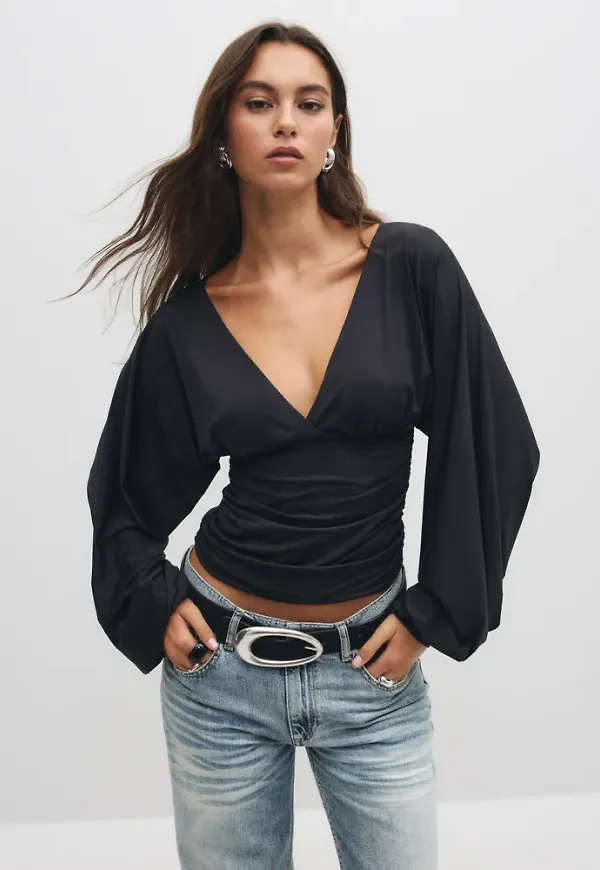 Nelly - Svart - Amazing Plunge LS Top