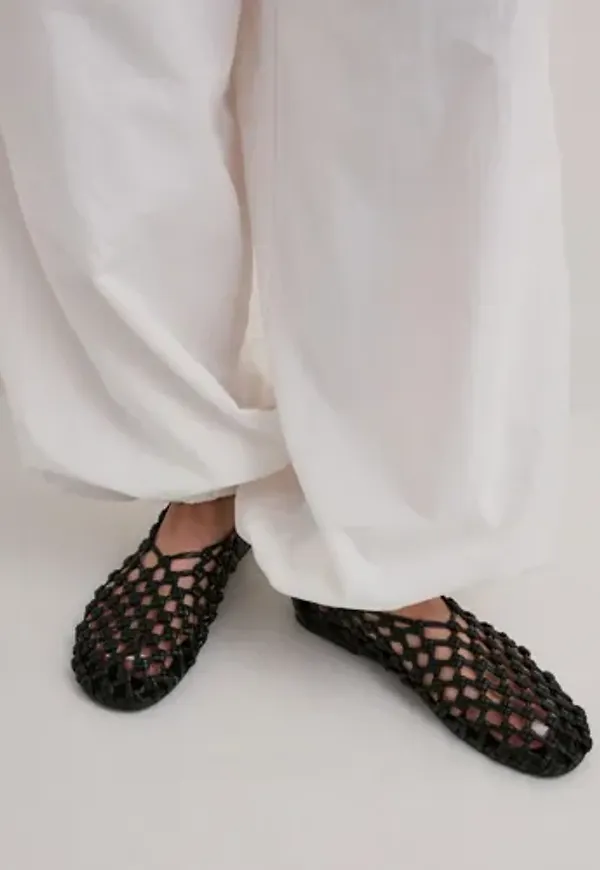Nelly - Svart - Braided Flat