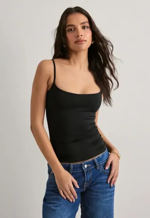 Nelly - Svart - Built In Bra Singlet
