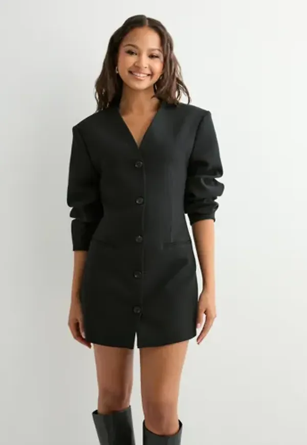Nelly - Svart - Curved Blazer Dress