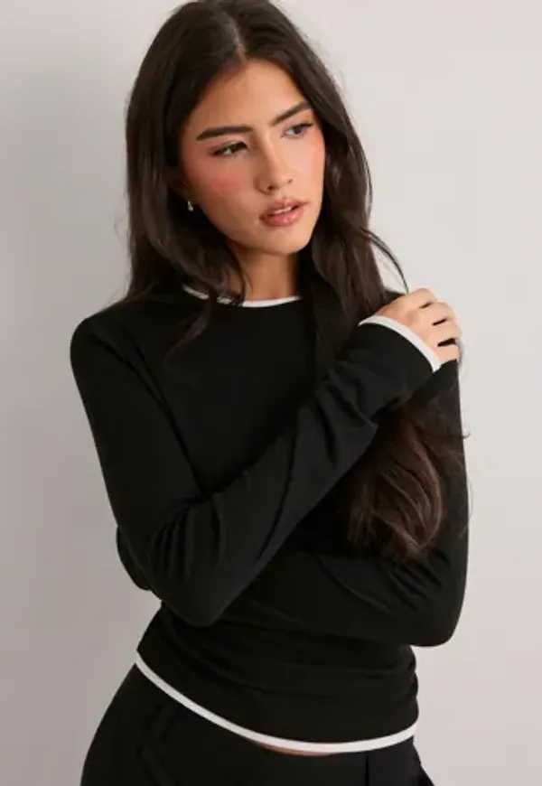 Nelly - Svart - Double Look LS Top