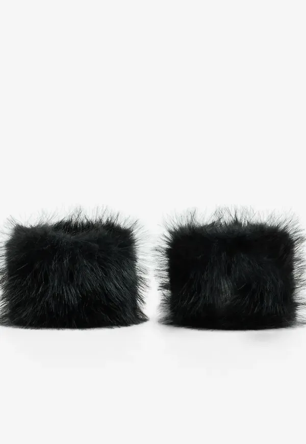 Nelly - Svart - Faux Fur Cuffs