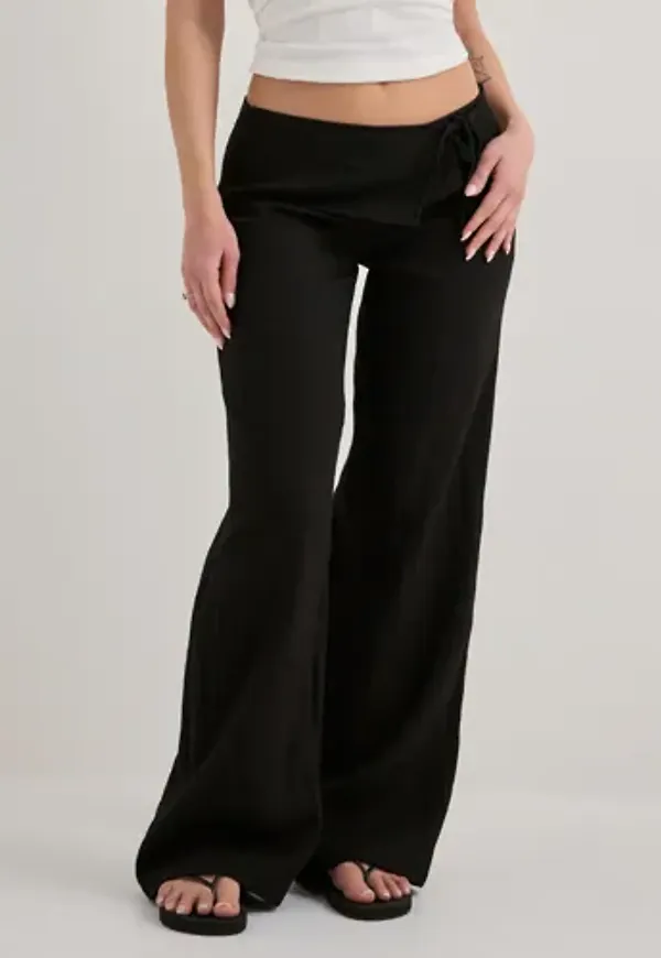 Nelly - Svart - Front Detail Pants