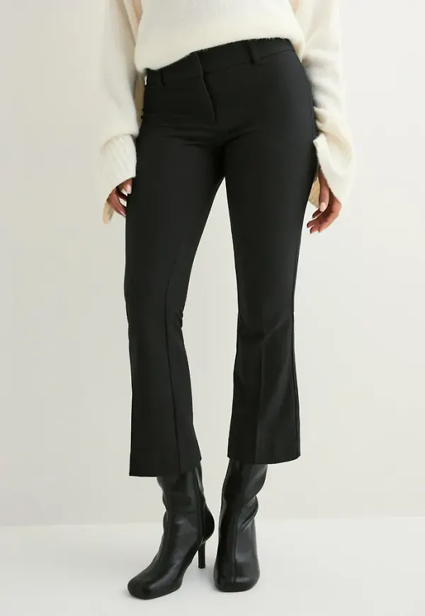 Nelly - Svart - Kick Flare Suit Pants