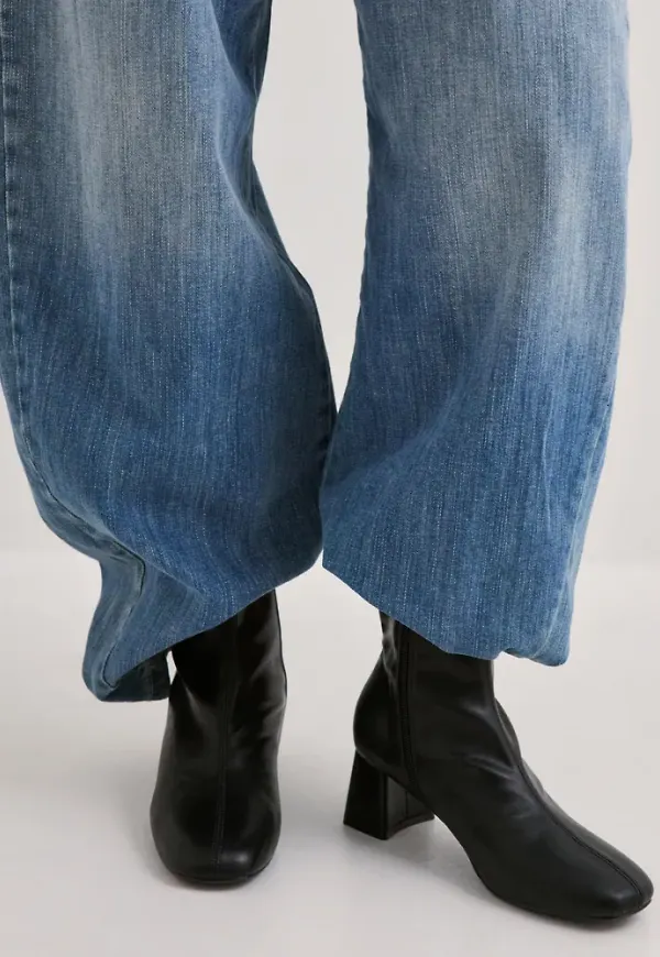 Nelly - Svart - Low Heel Ankel Boot