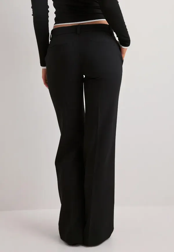 Nelly - Svart - Low Waist Loose Flare Pants