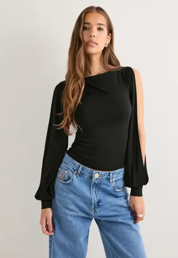 Nelly - Svart - Open Sleeve Top