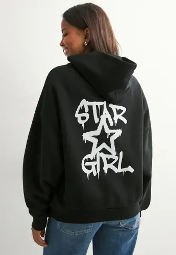 Nelly - Svart - Perfect Chunky Print Hoodie