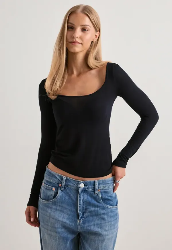 Nelly - Svart - Soft Wool Blend Scoop Top
