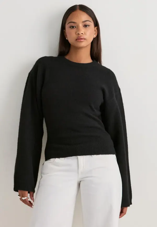 Nelly - Svart - Tight Waist Knit Sweater