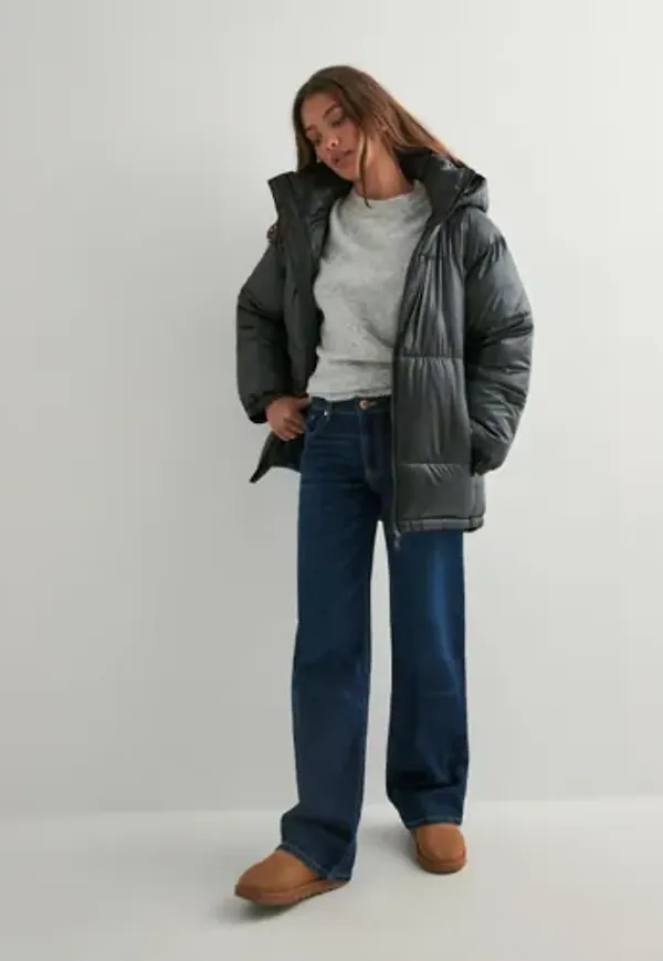 Nelly - Svart - Volume Precious Puffer Jacket