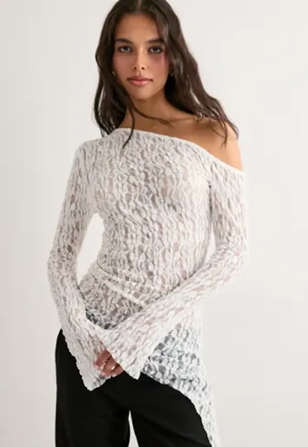 Nelly - Vit - Asymmetric Lace Top