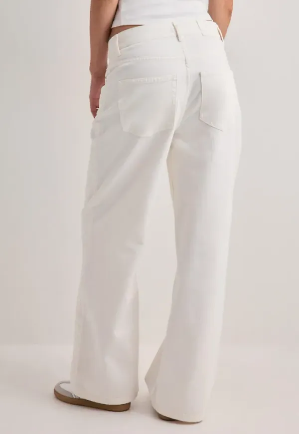 Nelly - Vit - Baggy Jeans