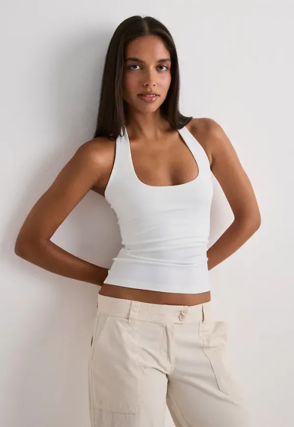 Nelly - Vit - Built In Bra Halterneck Top