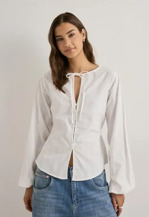 Nelly - Vit - Clean Structure Blouse