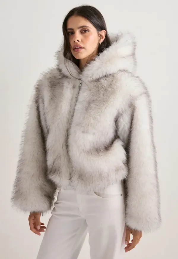 Nelly - Vit - Faux Fur Hood Jacket