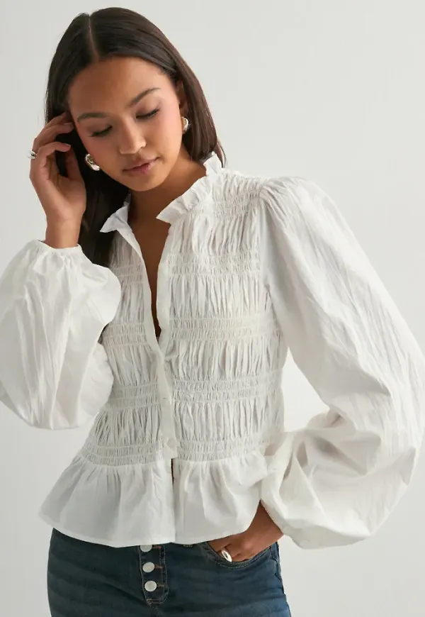 Nelly - Vit - Flirty Smock Blouse