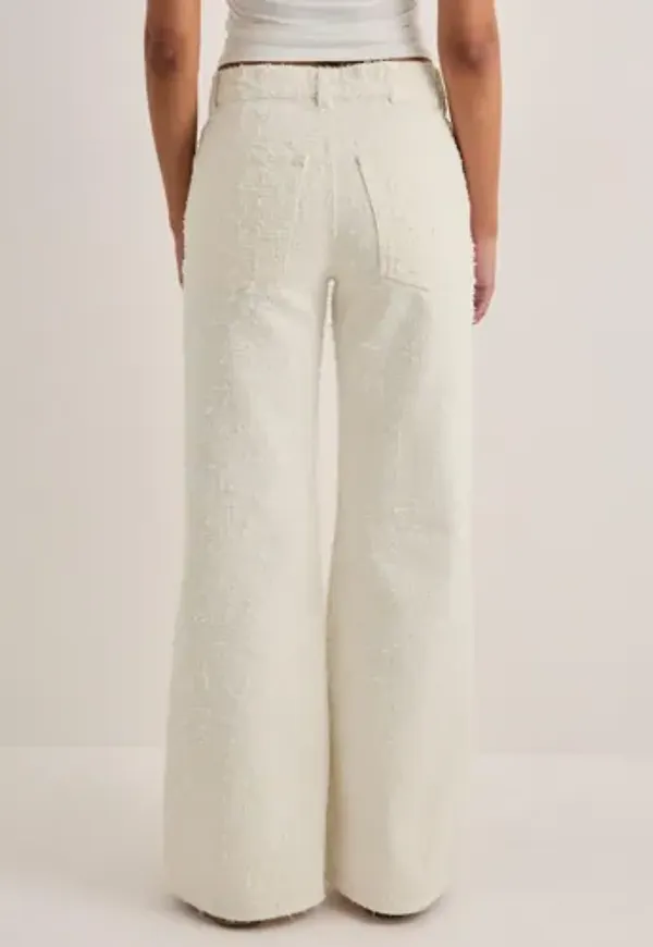 Nelly - Vit - Loose Flare Textured Jeans