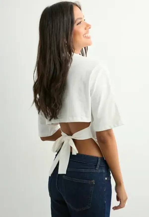 Nelly - Vit - Open Back Tie Tee