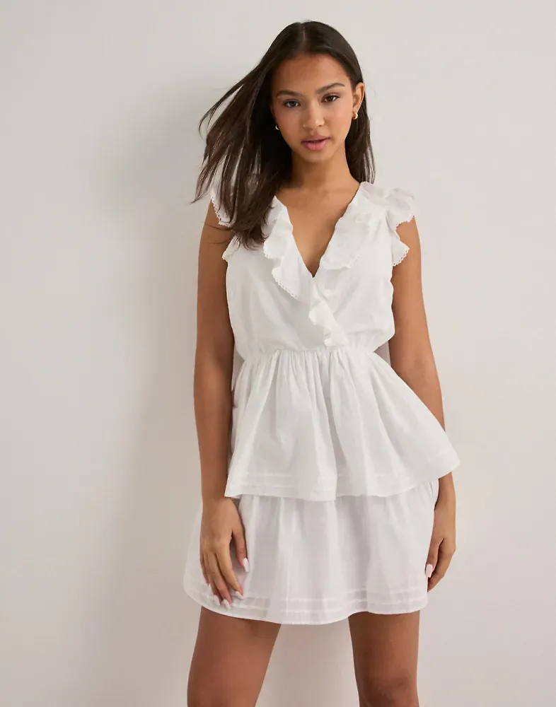 Nelly - Vit - Perfect Frill Dress