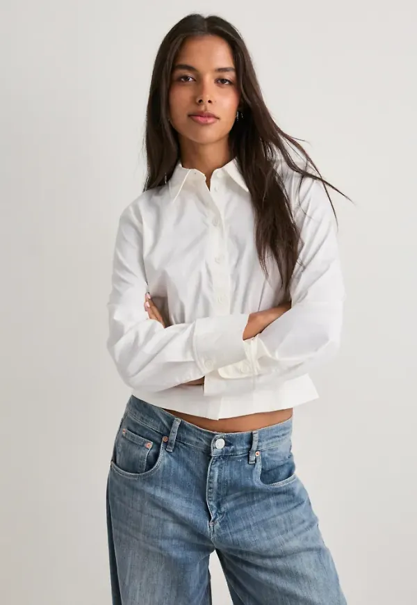 Nelly - Vit - Pleated Shirt