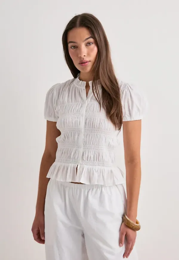 Nelly - Vit - Puff Sleeve Smock Blouse