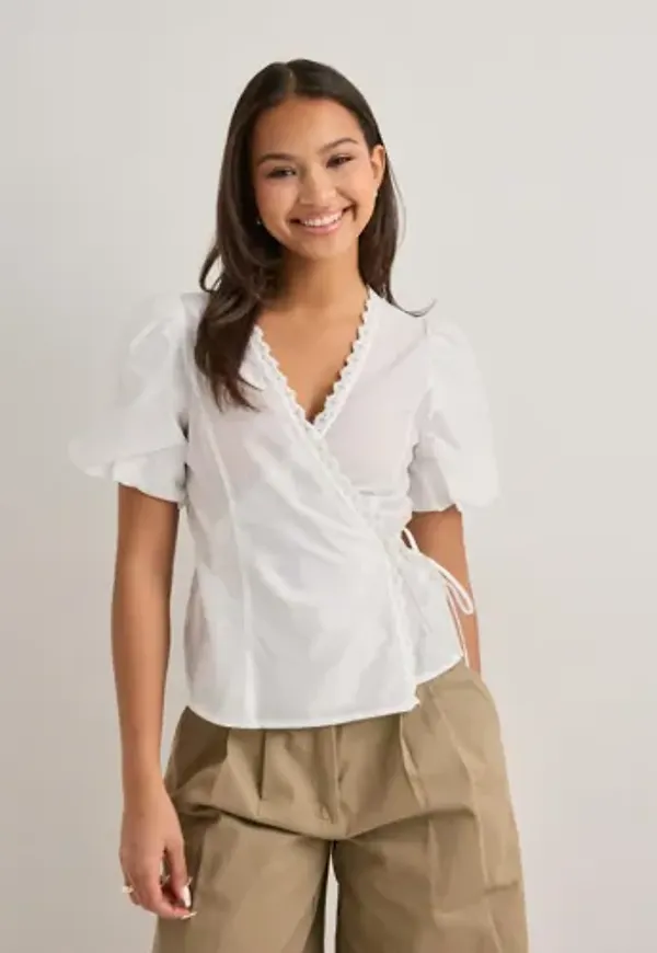 Nelly - Vit - Puff Sleeve Wrap Blouse
