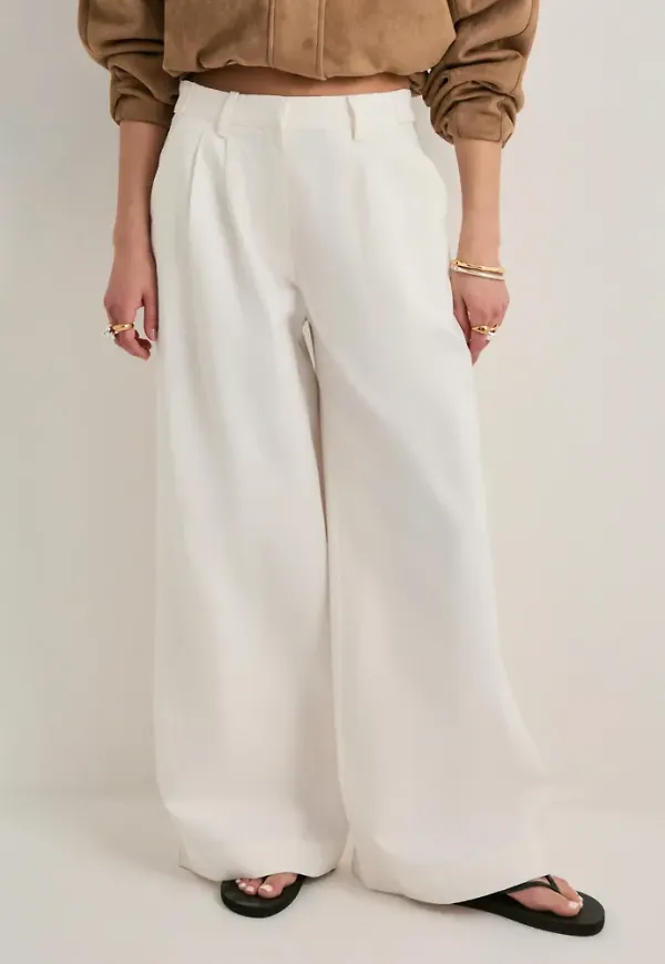 Nelly - Vit - Relaxed Strap Pants
