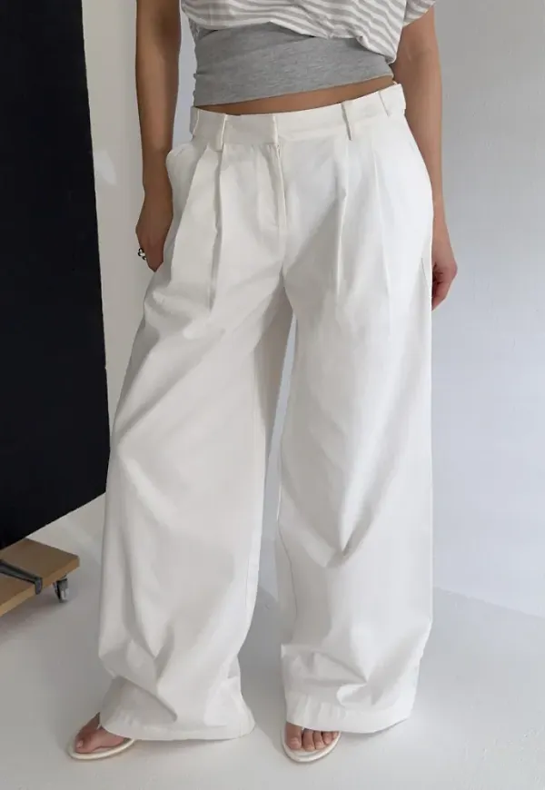 Nelly - Vit - Relaxed Strap Pants