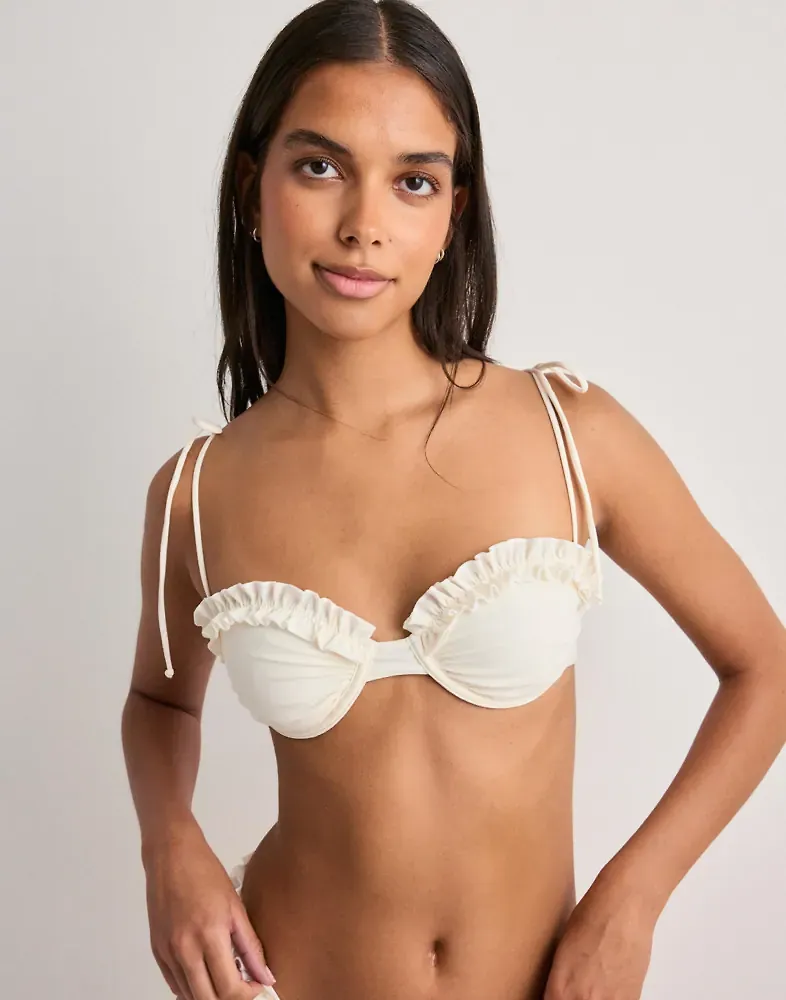 Nelly - Vit - Ruffle Bikini Balcony