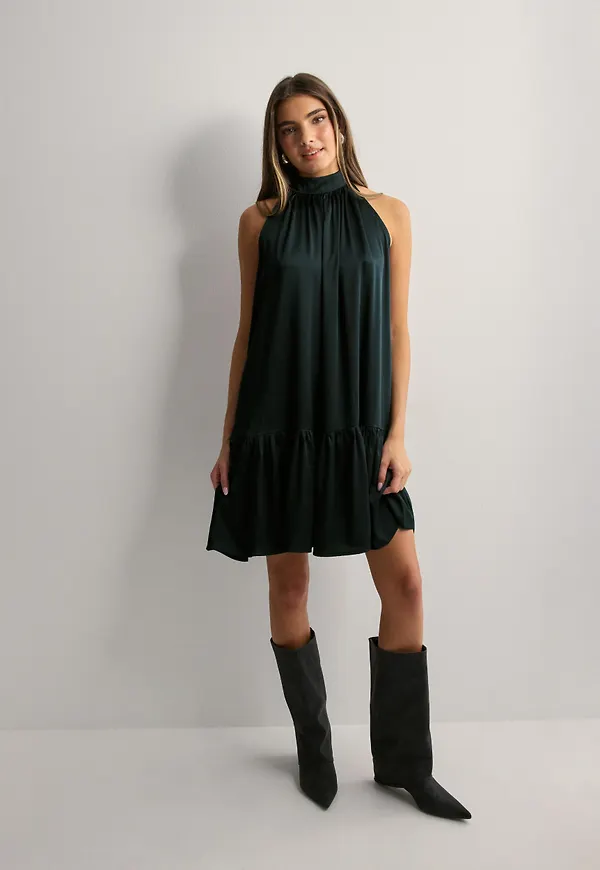Neo Noir - Blå - Aladia Drapy Satin Dress